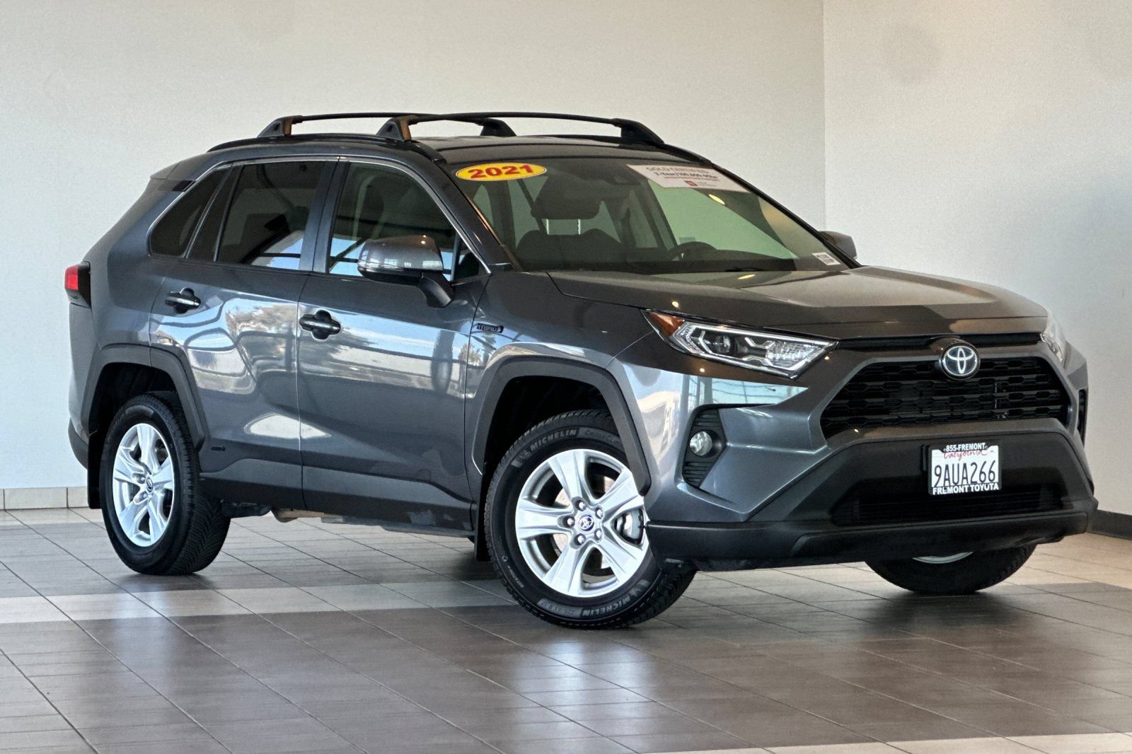 Certified 2021 Toyota RAV4 XLE w/ XLE Grade Weather Package AWD/4WD image 2