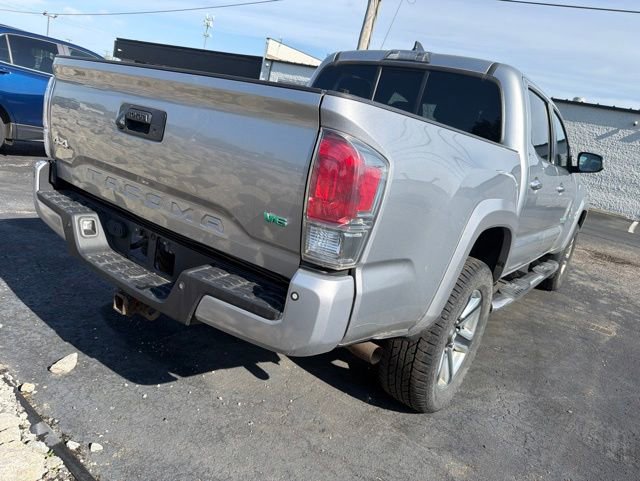 Used 2016 Toyota Tacoma Limited w/ Towing Package AWD/4WD image 4