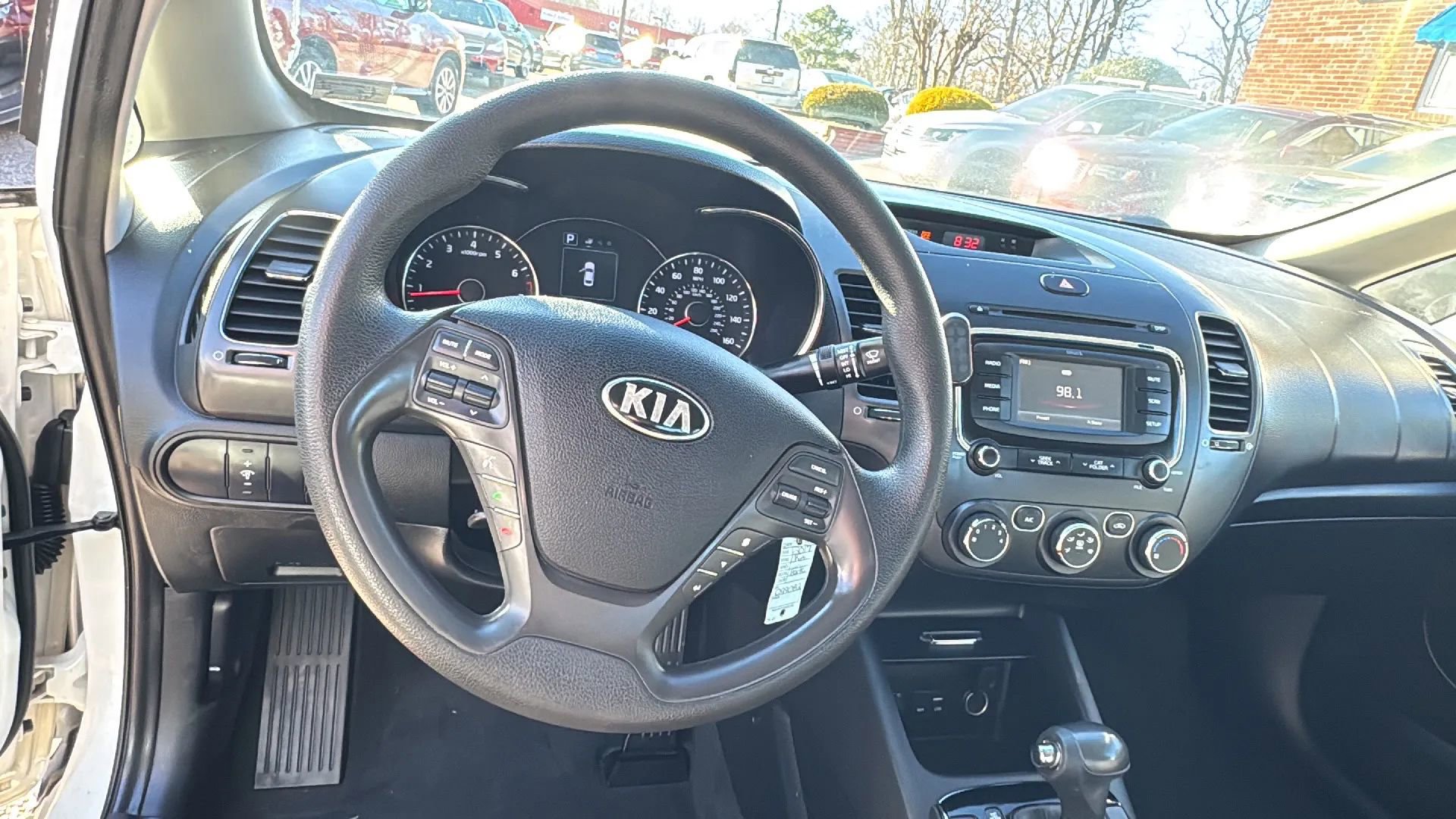 Used 2017 Kia Forte LX w/ LX Popular Package image 9