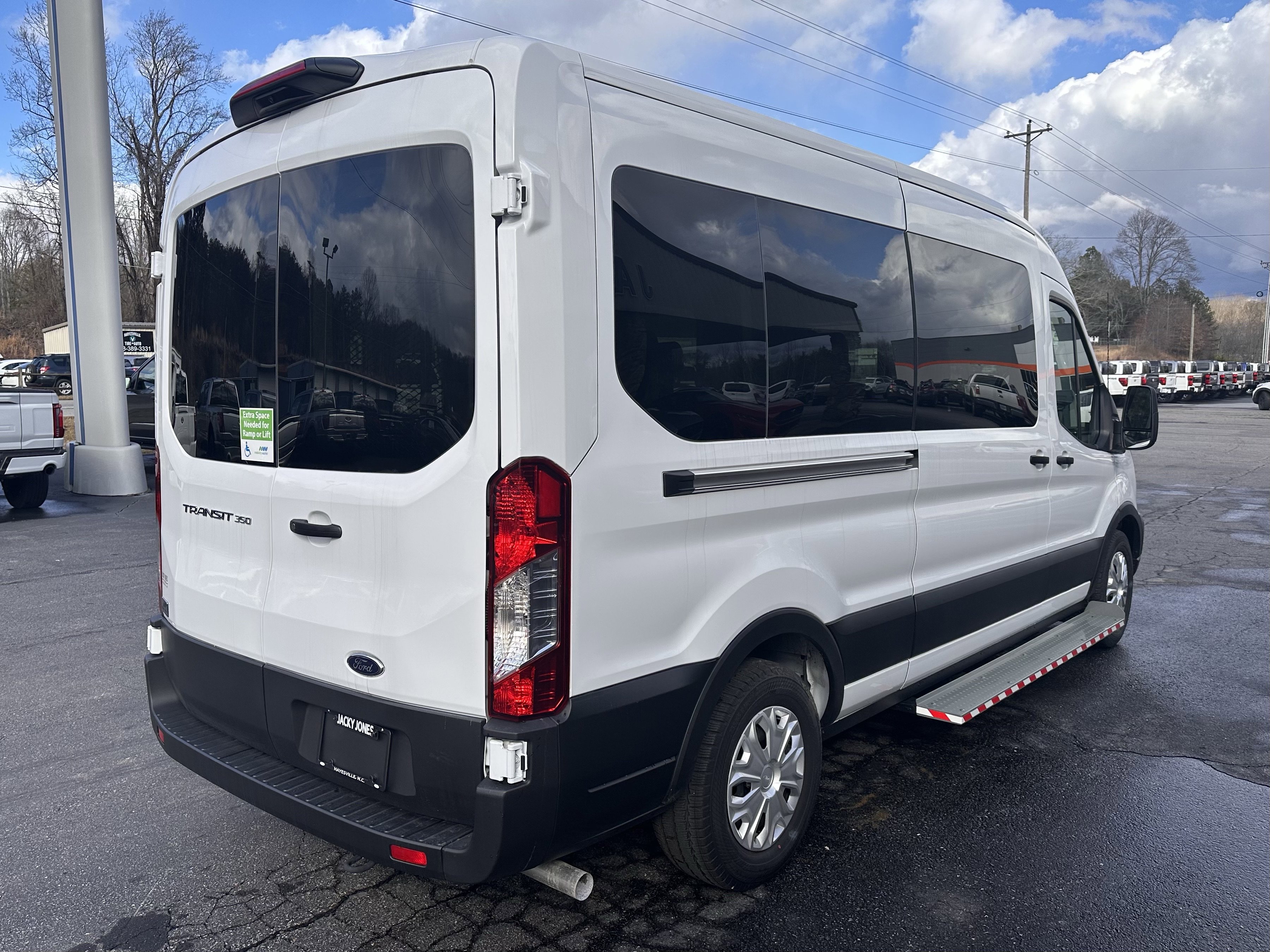 Used 2024 Ford Transit 350 XL image 6
