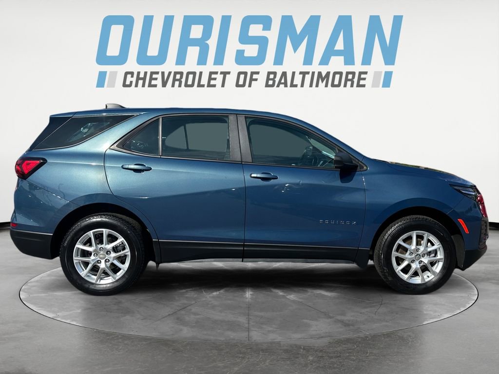 Used 2024 Chevrolet Equinox LS AWD/4WD image 7