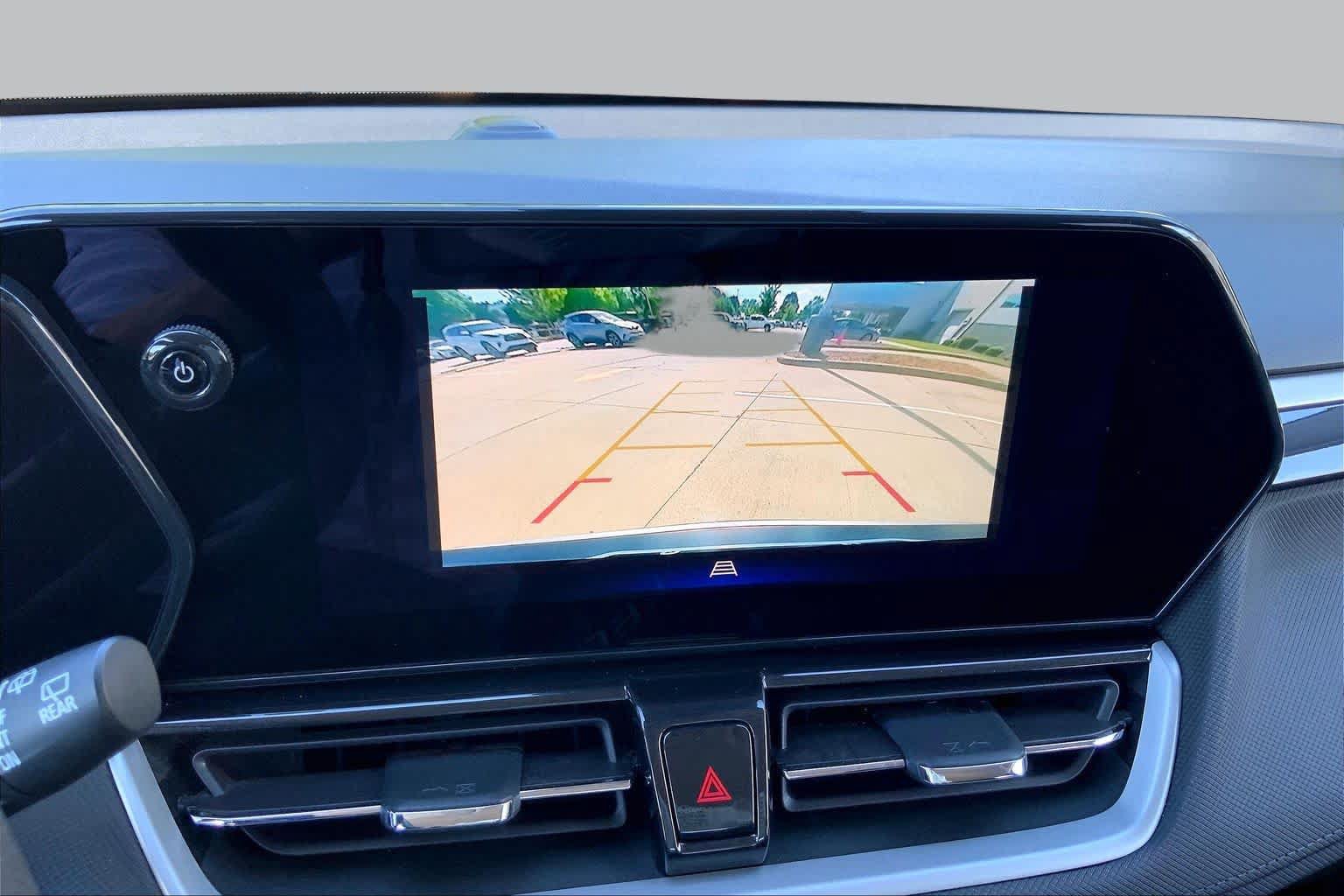 Used 2025 Chevrolet TrailBlazer LT FWD image 28