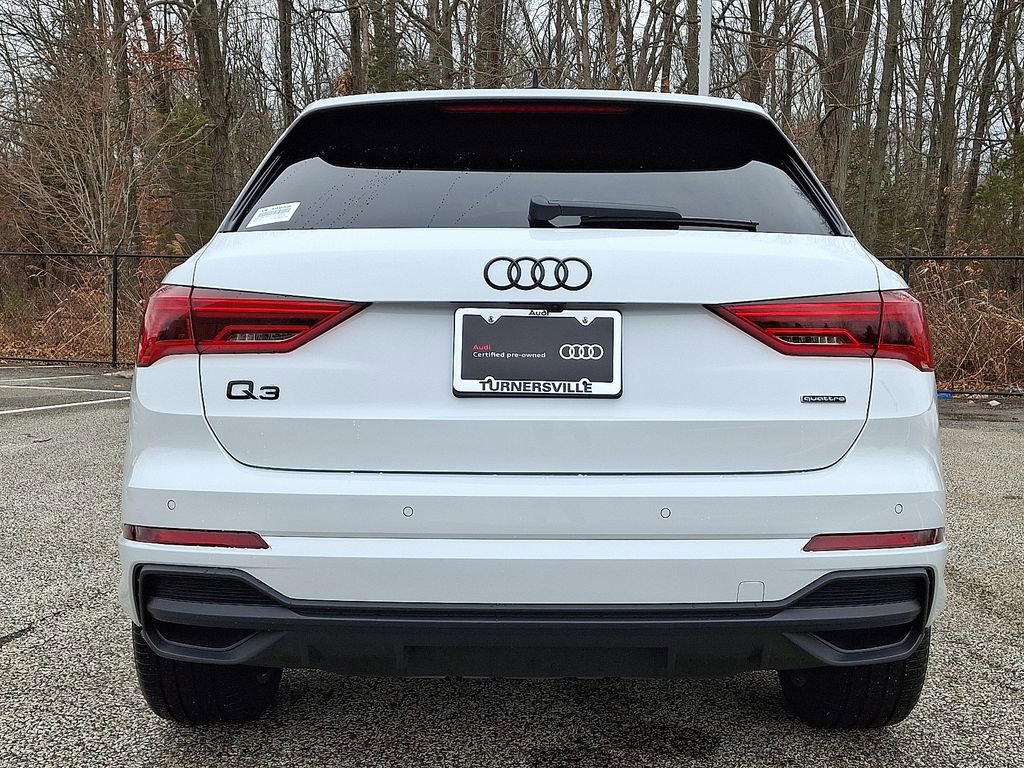 Certified 2025 Audi Q3 2.0T Premium Plus w/ Premium Plus Package image 5