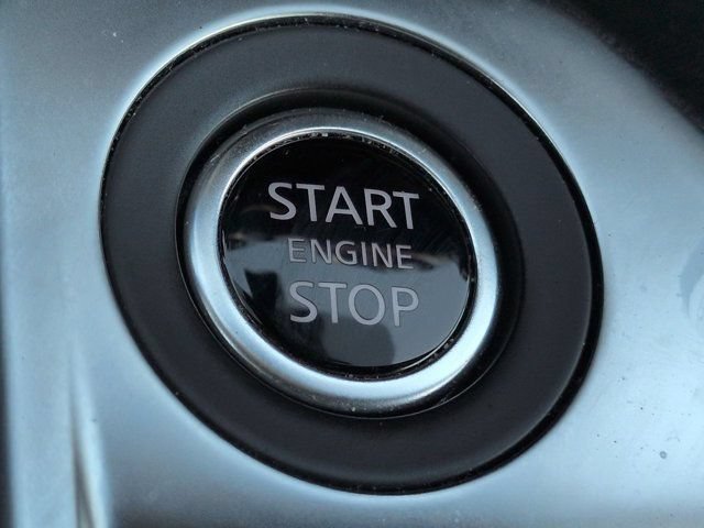 Used 2025 Nissan Sentra SV FWD image 25