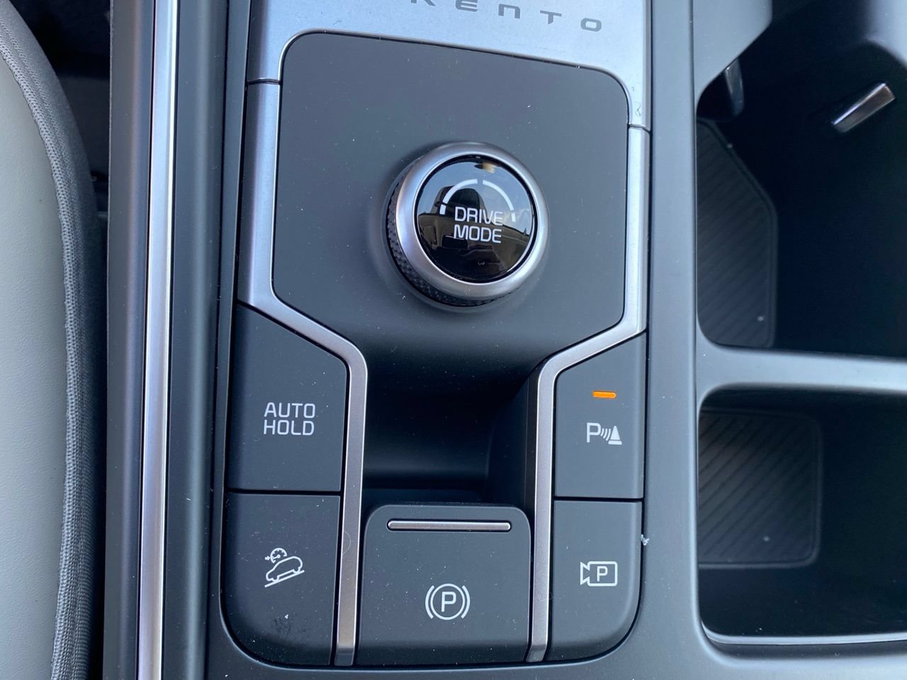 New 2026 Kia Sorento EX w/ EX Premium Package FWD image 17