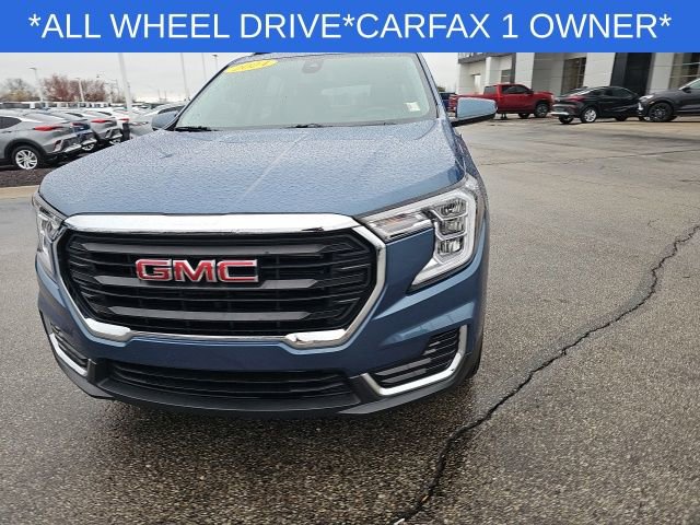 Used 2024 GMC Terrain SLE w/ Driver Convenience Package image 5