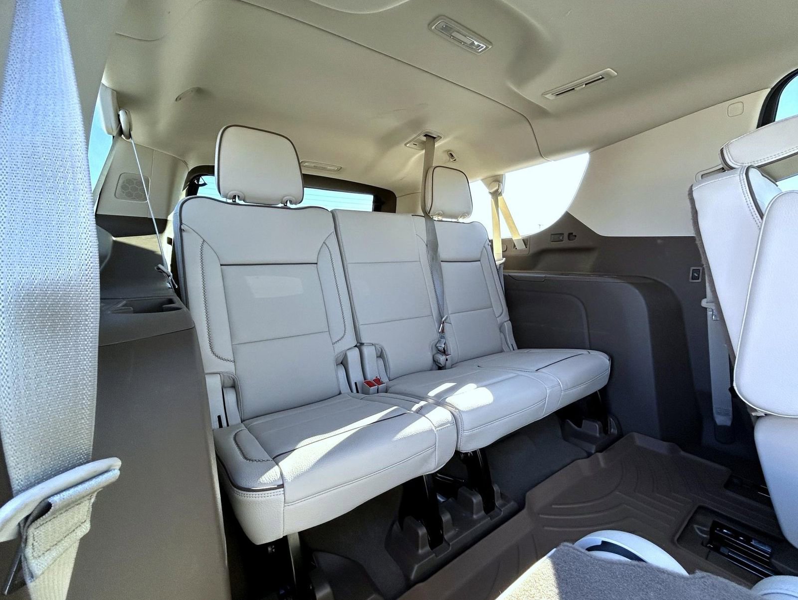 Used 2022 GMC Yukon XL Denali image 19