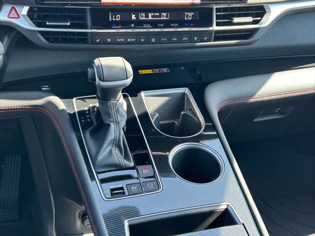 Certified 2025 Toyota Sienna XSE w/ XSE Premium Package image 23