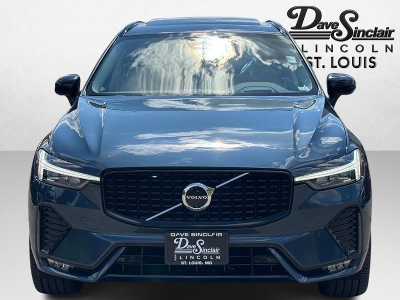 Used 2024 Volvo XC60 B5 Ultimate w/ Protection Package Premier AWD/4WD image 8