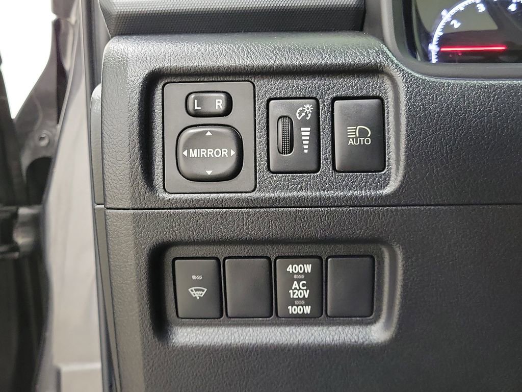 Used 2020 Toyota 4Runner SR5 Premium image 31