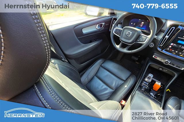 Used 2024 Volvo XC40 B5 Plus w/ Climate Package AWD/4WD image 11