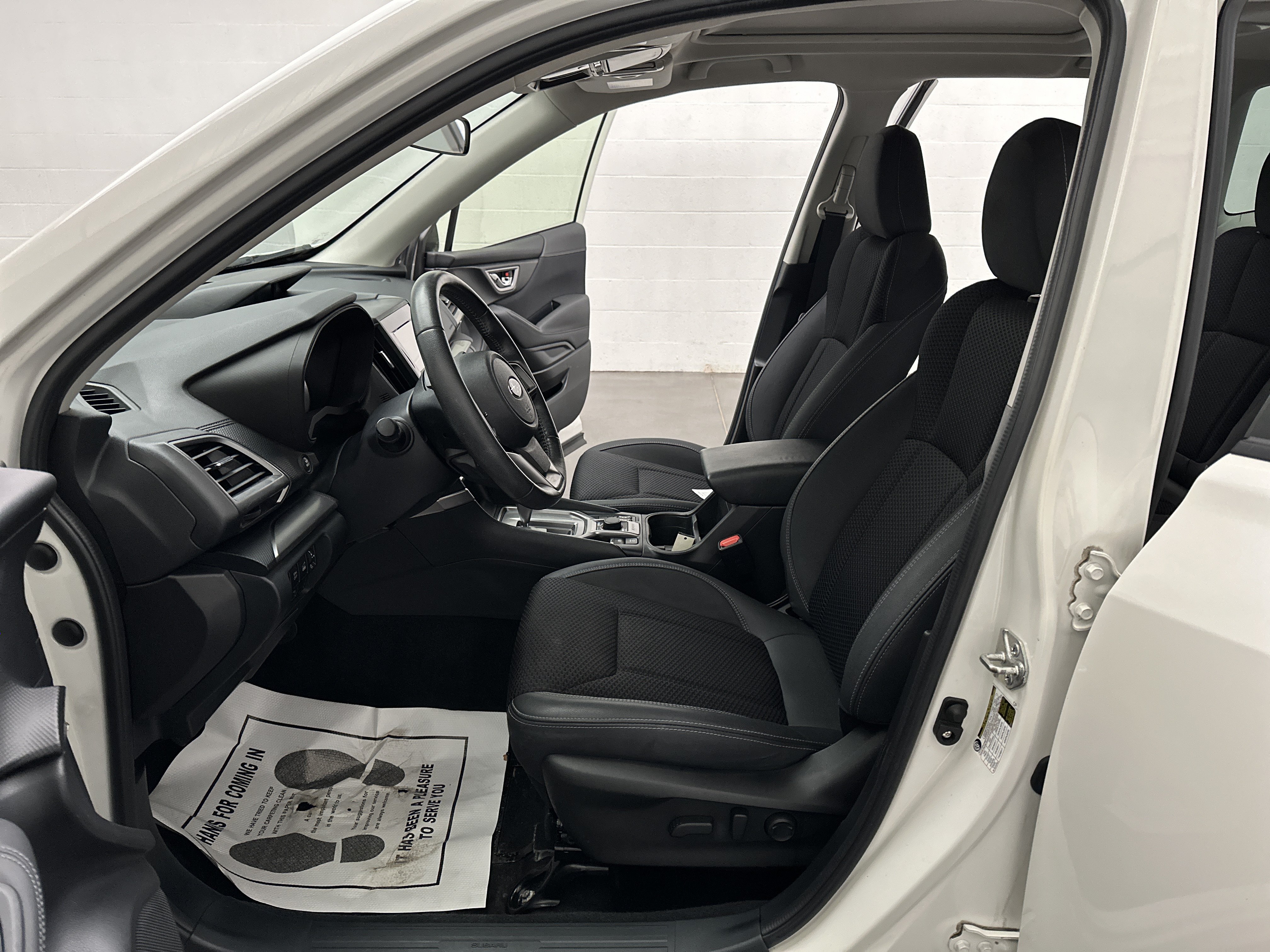 Used 2023 Subaru Forester Premium AWD/4WD image 16