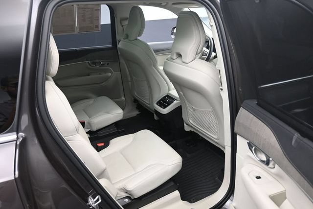 Certified 2023 Volvo XC90 B6 Ultimate w/ Protection Package Premier AWD/4WD image 29
