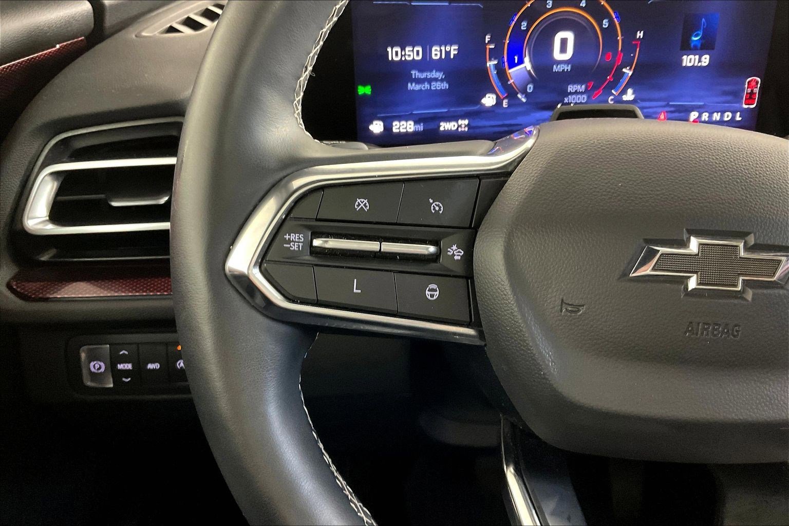 Used 2024 Chevrolet Traverse Z71 w/ Enhanced Driving Package image 11