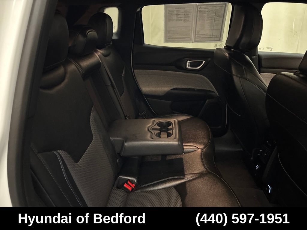 Used 2024 Jeep Compass Latitude AWD/4WD image 23