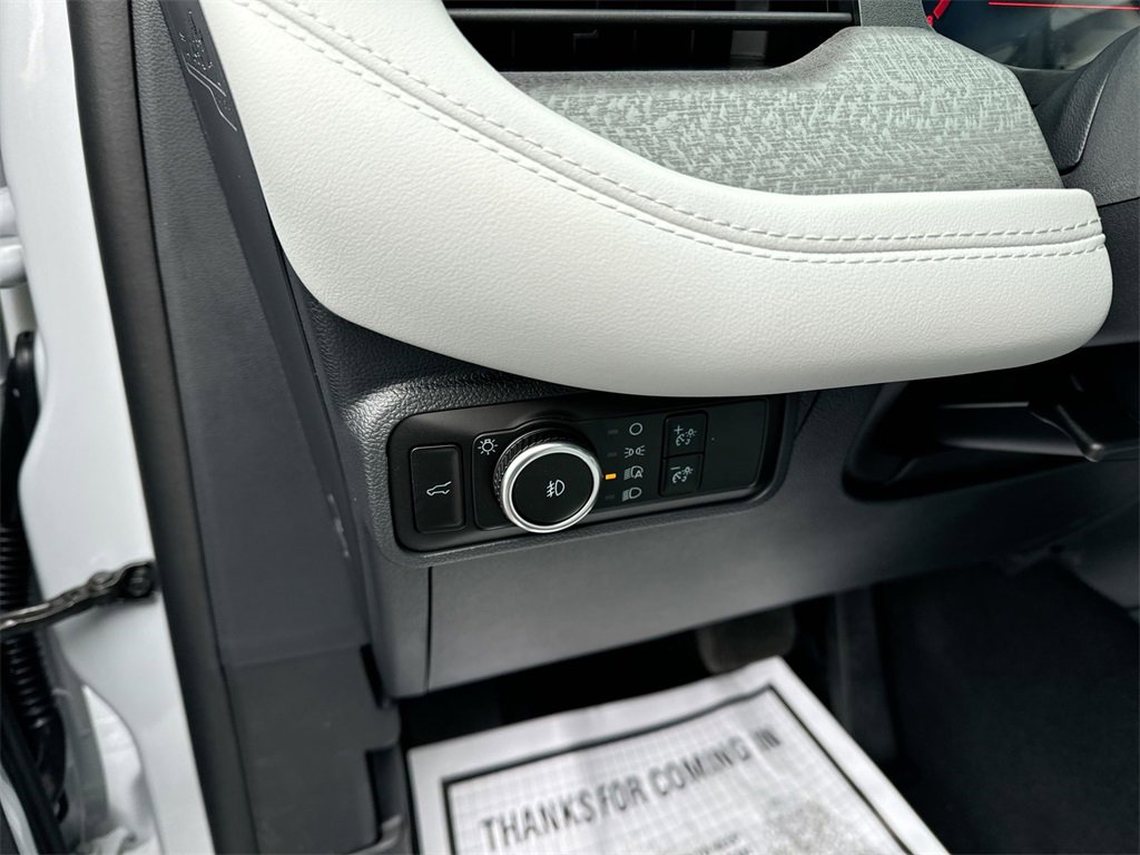 New 2026 Ford Explorer Platinum w/ LUX Leather Package image 24