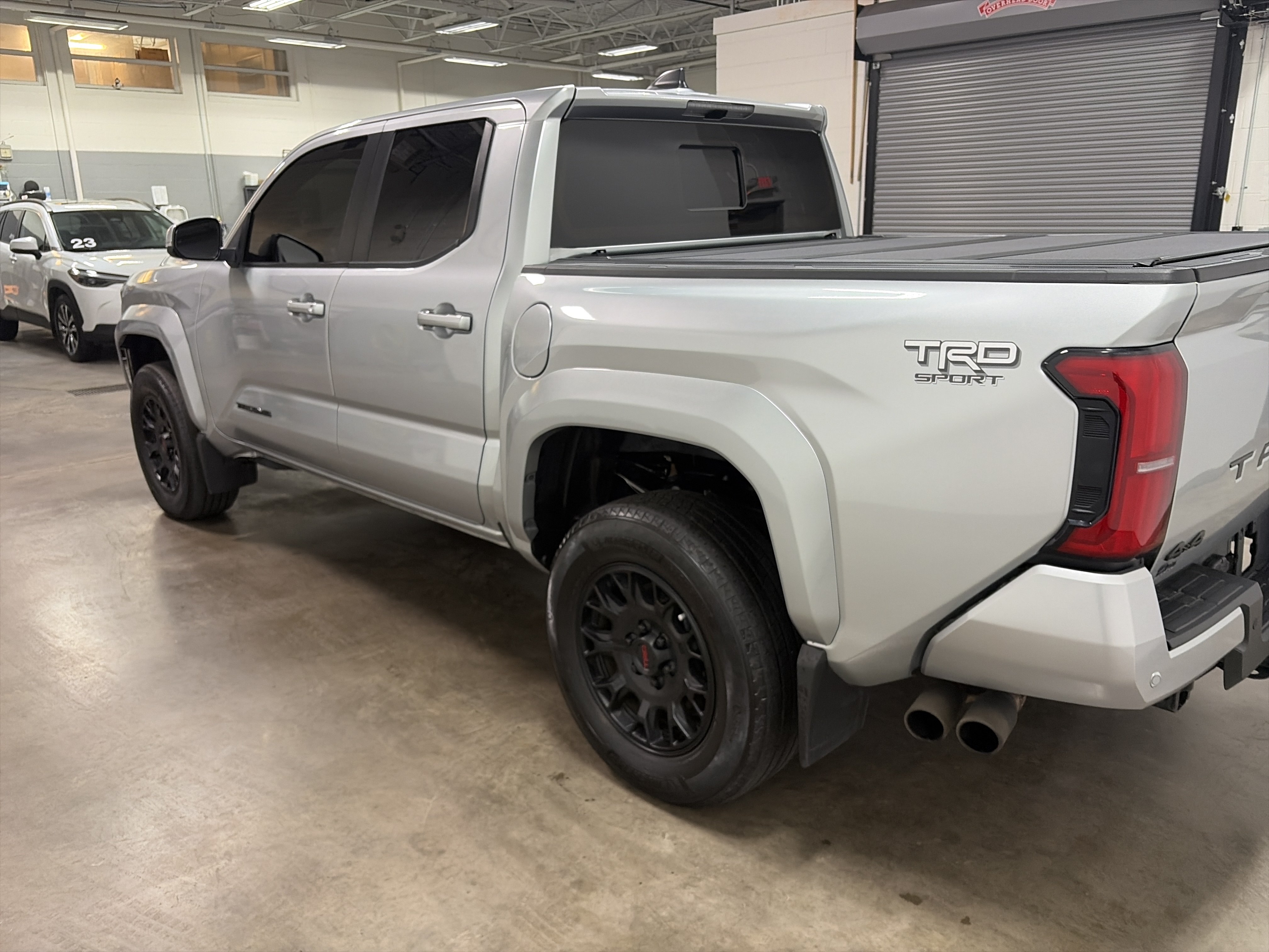 Used 2024 Toyota Tacoma TRD Sport w/ TRD Sport Upgrade Package AWD/4WD image 5