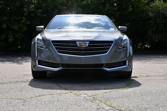 Used 2017 Cadillac CT6 Luxury AWD/4WD image 2