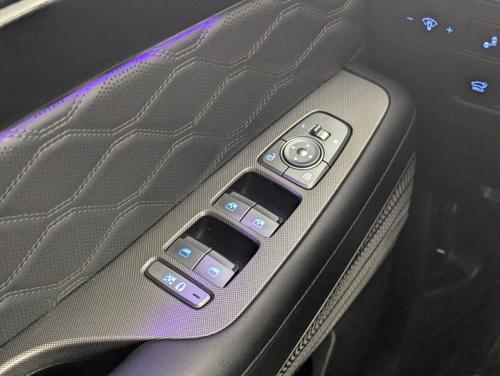 Used 2022 Hyundai Palisade Calligraphy w/ Cargo Package image 15