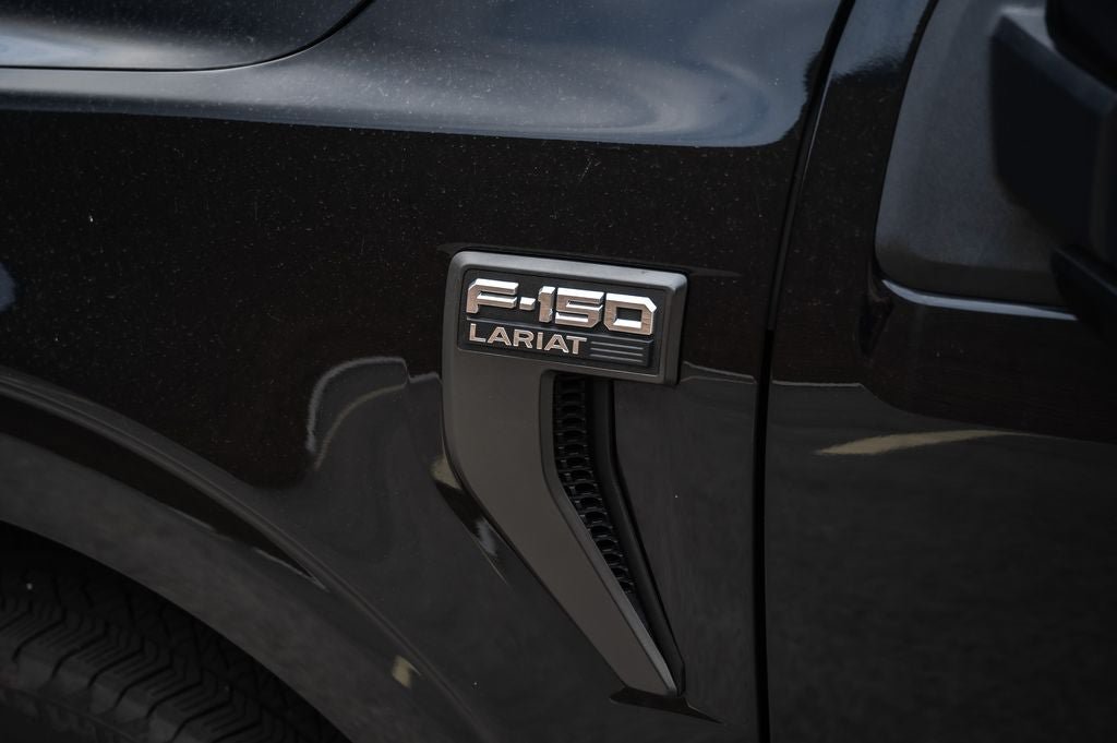 Used 2023 Ford F150 Lariat w/ Max Trailer Tow Package AWD/4WD image 14