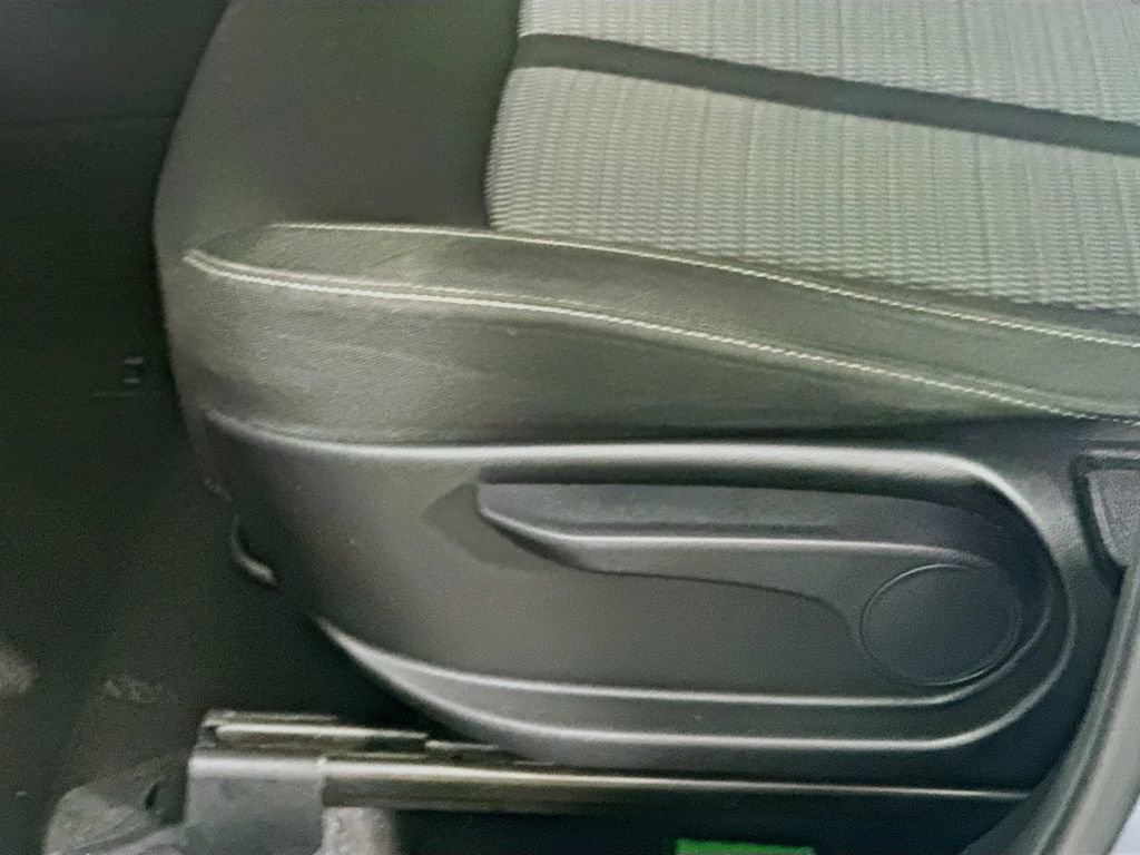 Used 2022 Kia Sorento LX image 21