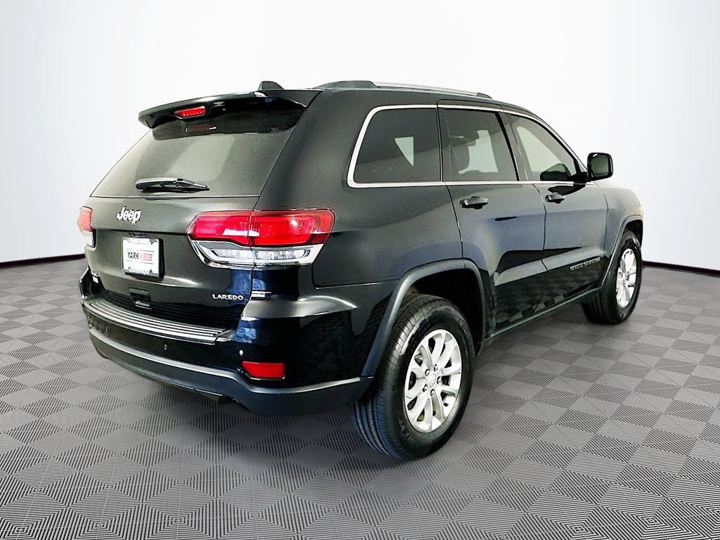 Certified 2021 Jeep Grand Cherokee Laredo w/ Security & Convenience Group AWD/4WD image 11