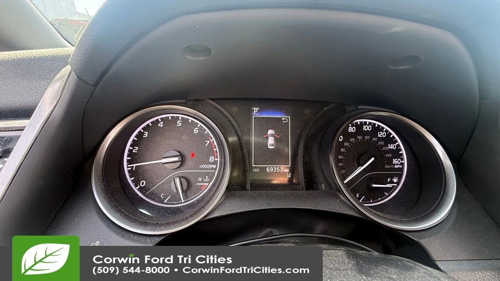 Used 2021 Toyota Camry SE FWD image 6