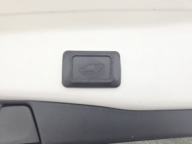Certified 2021 Toyota RAV4 XSE AWD/4WD image 33