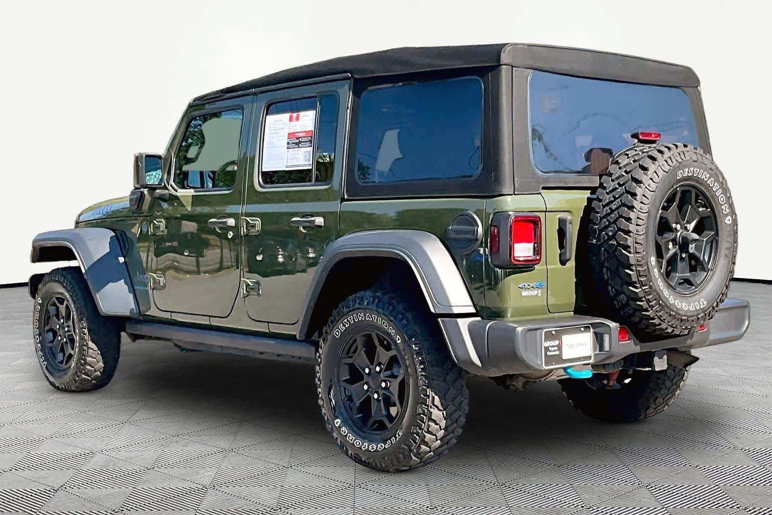 Used 2023 Jeep Wrangler Unlimited w/ Cold Weather Group AWD/4WD image 12