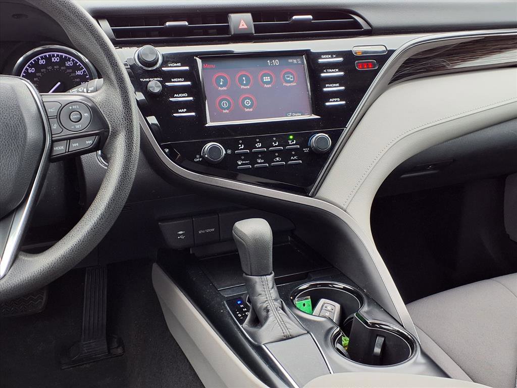 Used 2019 Toyota Camry LE image 7