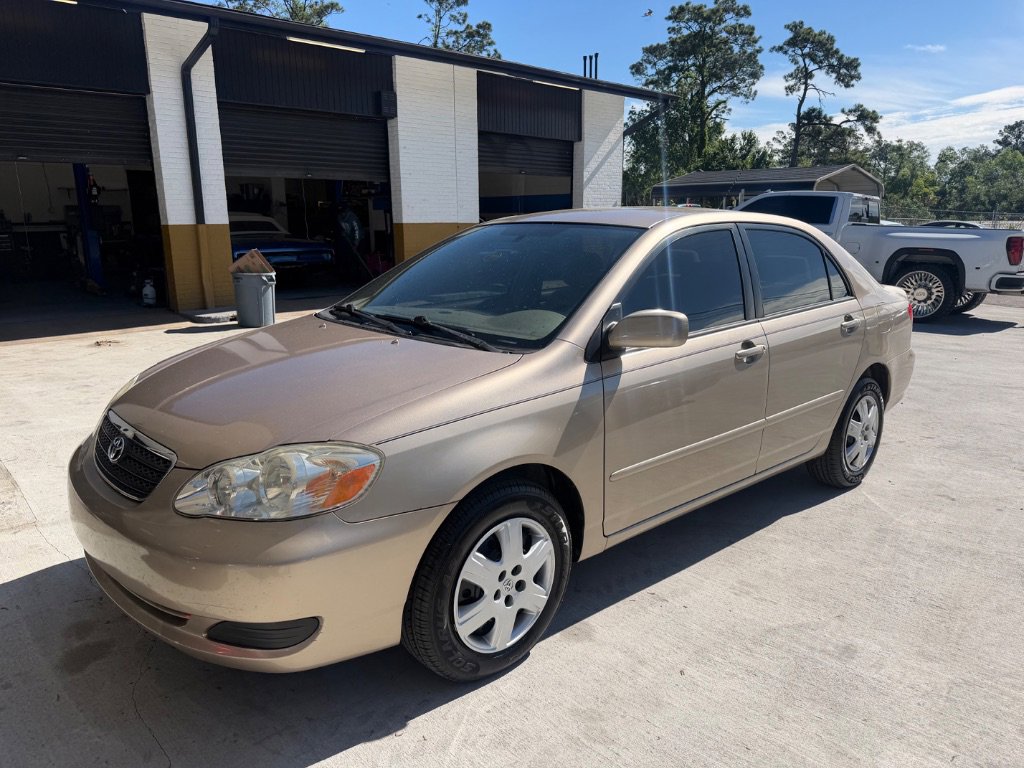 Used 2008 Toyota Corolla LE FWD image 1