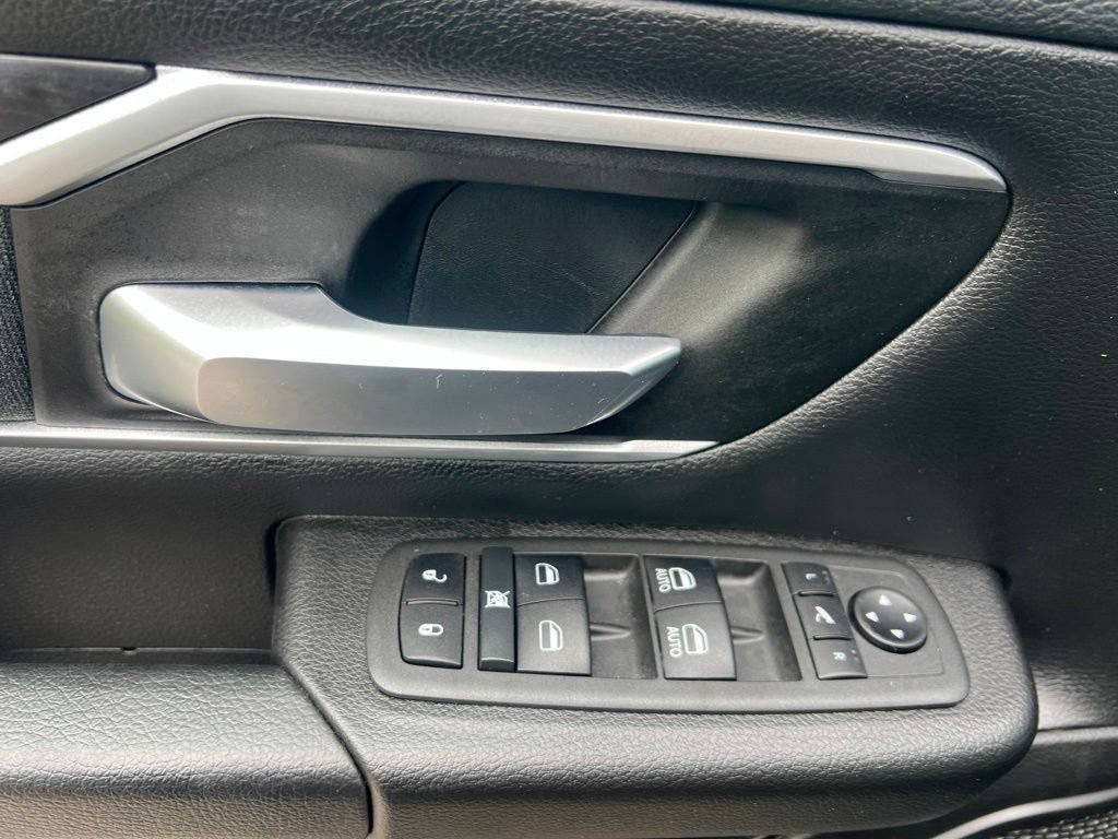 Used 2022 RAM 1500 Big Horn AWD/4WD image 40