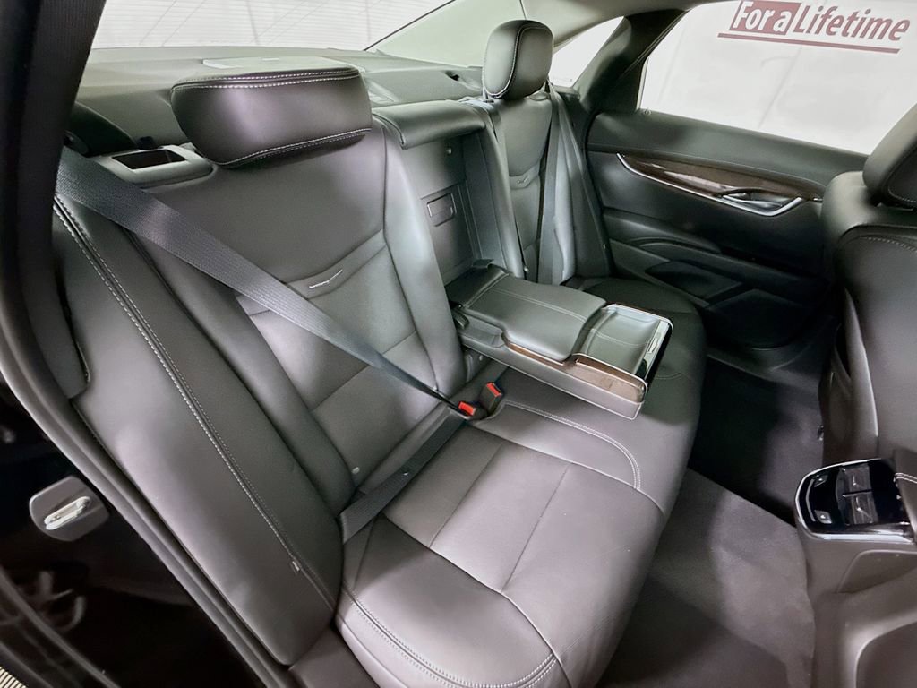 Used 2015 Cadillac XTS Luxury w/ Driver Awareness Package image 31