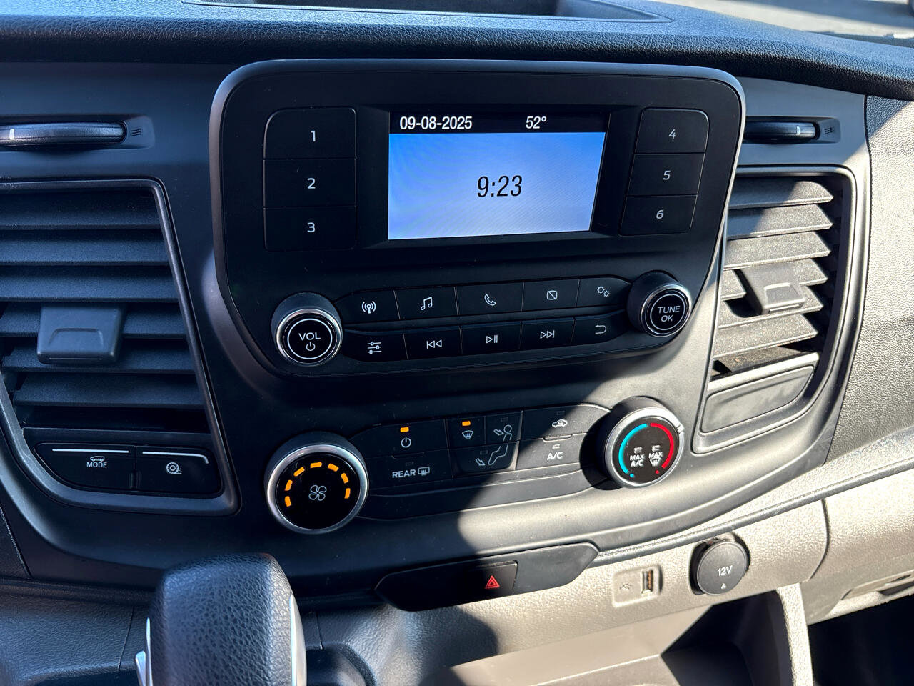 Used 2024 Ford Transit 250 Low Roof w/ Exterior Upgrade Package image 20