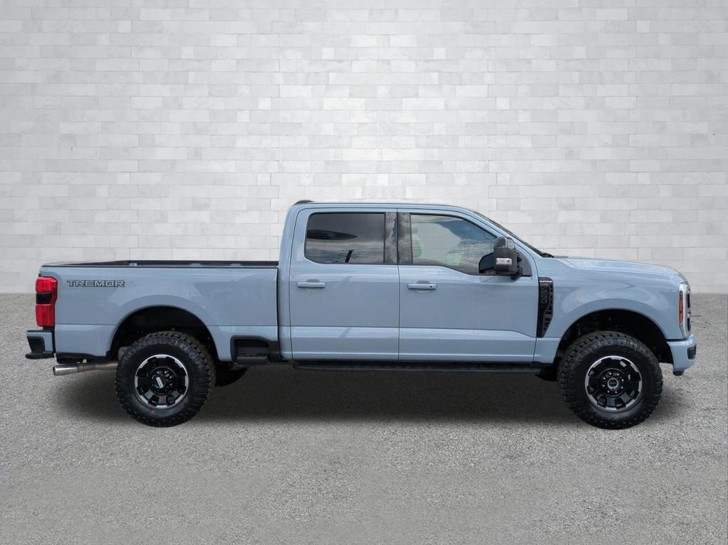 Used 2026 Ford F250 Platinum w/ Tremor Off-Road Package image 3