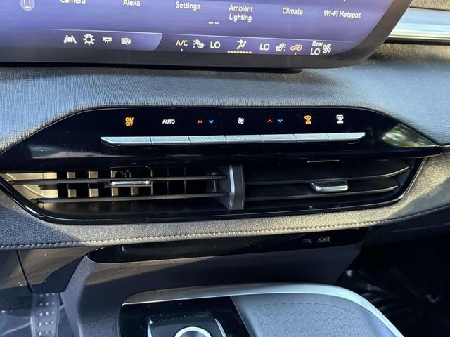Certified 2025 Buick Enclave Preferred AWD/4WD image 15