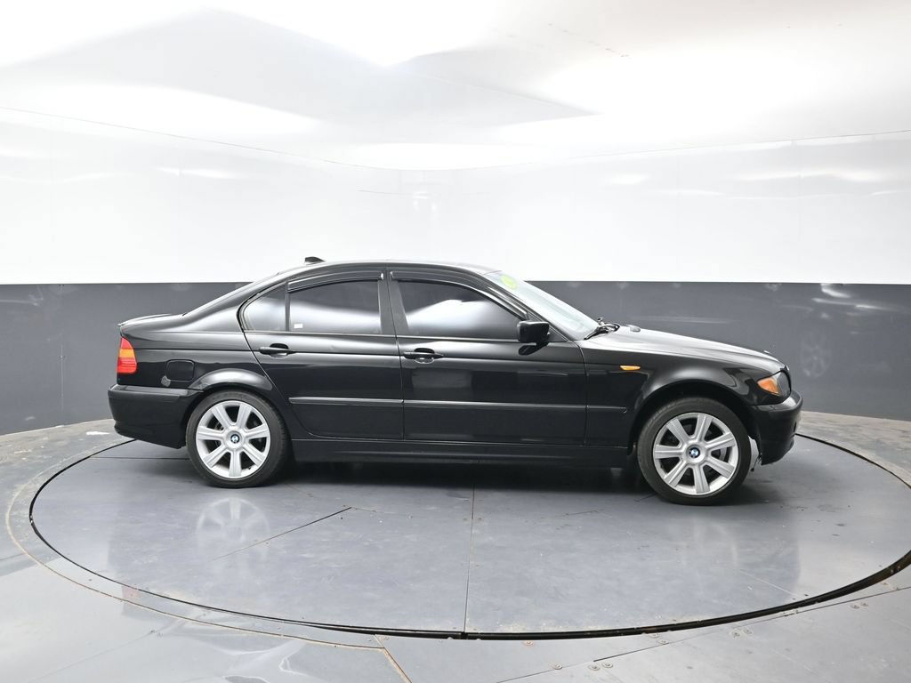 Used 2002 BMW 325i Sedan RWD image 3