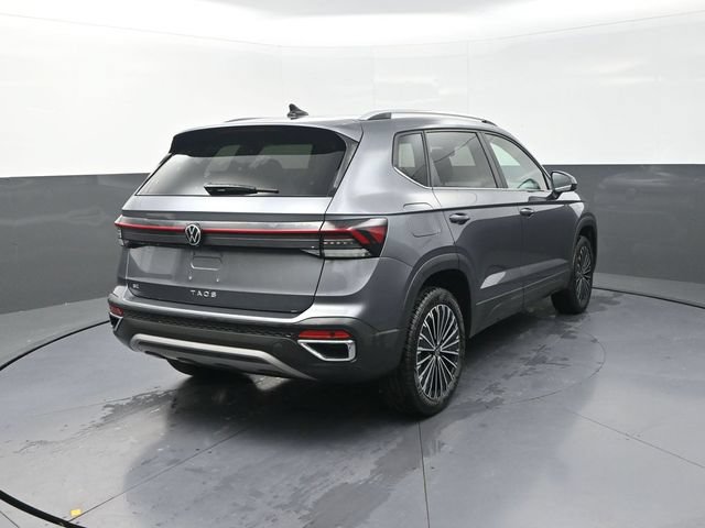 Used 2026 Volkswagen Taos SE FWD image 8
