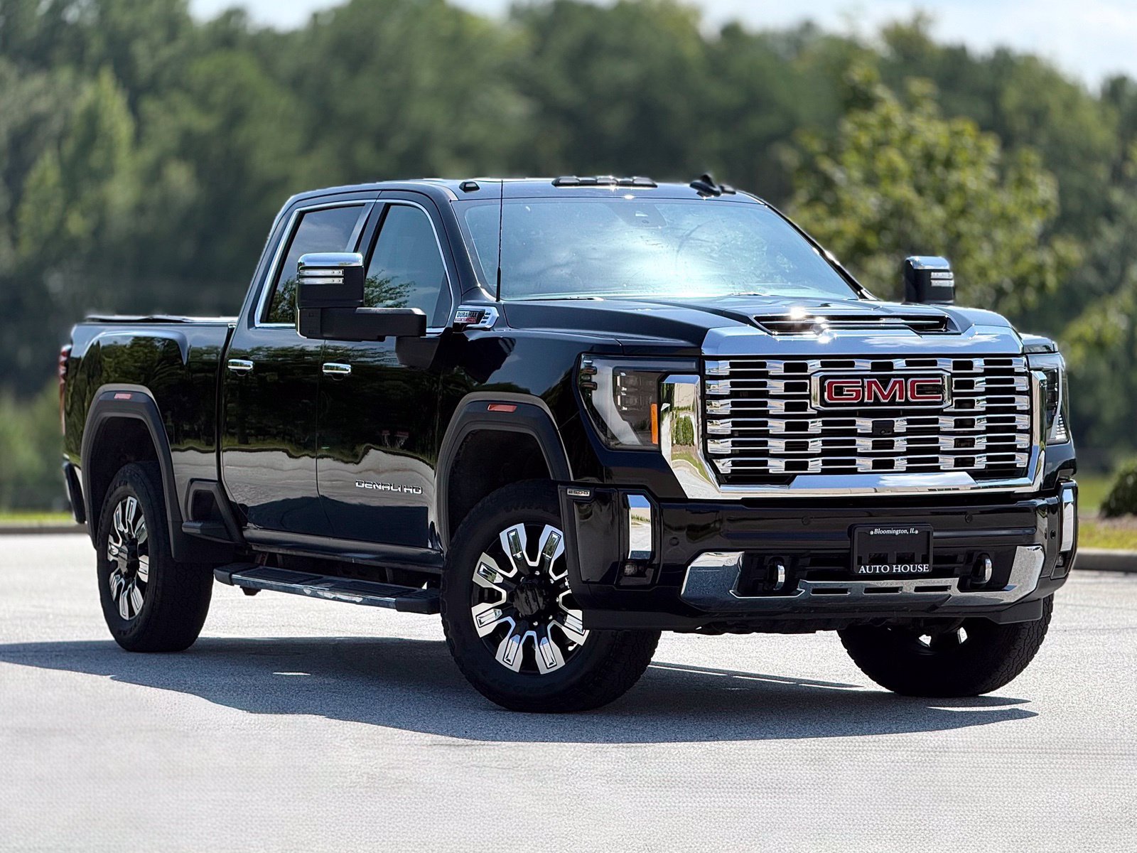 Used 2025 GMC Sierra 2500 Denali w/ Denali Reserve Package AWD/4WD image 13