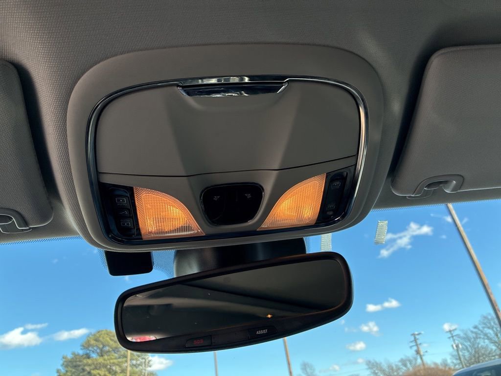 Used 2023 Jeep Cherokee Altitude Lux w/ Lux Elite Package image 18