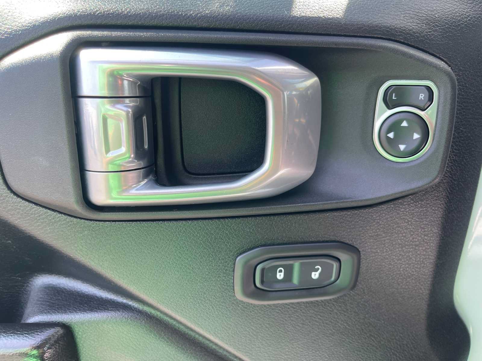 Used 2021 Jeep Wrangler Unlimited Sport AWD/4WD image 11