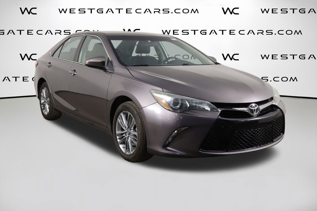 Used 2015 Toyota Camry SE FWD image 39