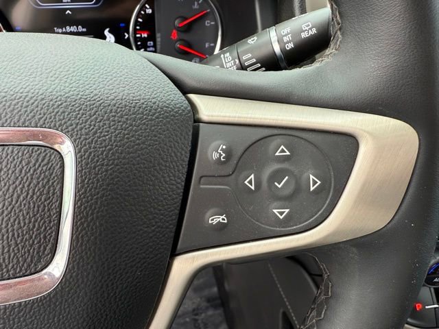 Used 2023 GMC Acadia Denali image 20