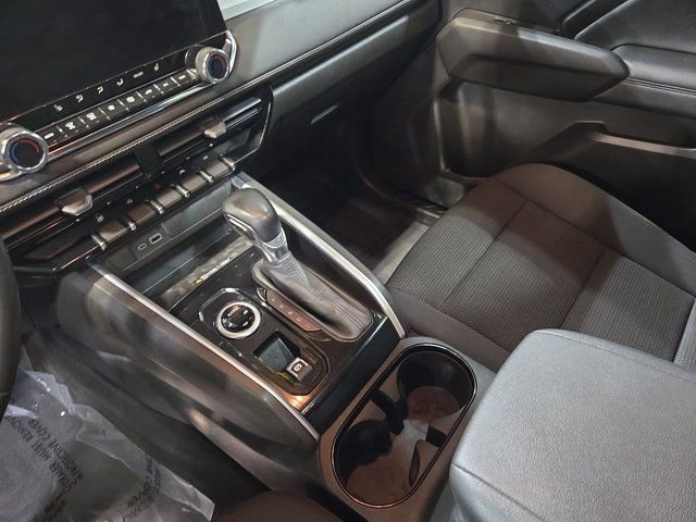 Used 2023 Chevrolet Colorado LT w/ LT Convenience Package II image 25