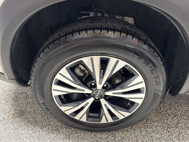 Used 2022 Nissan Rogue SV AWD/4WD image 22