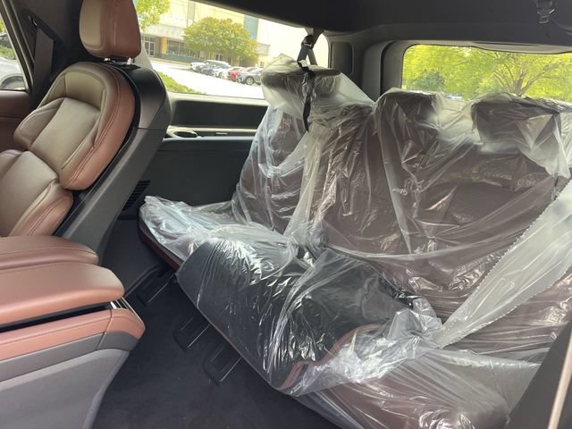 New 2027 Lincoln Navigator L Reserve AWD/4WD image 24