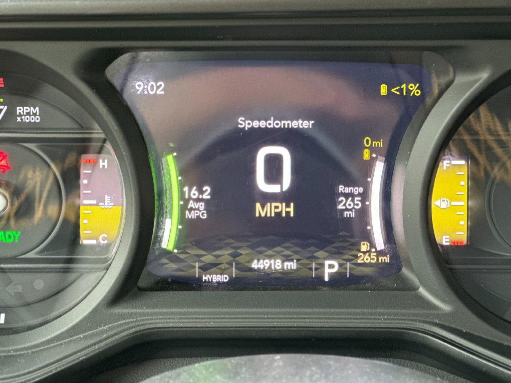 Used 2024 Jeep Wrangler Unlimited AWD/4WD image 23