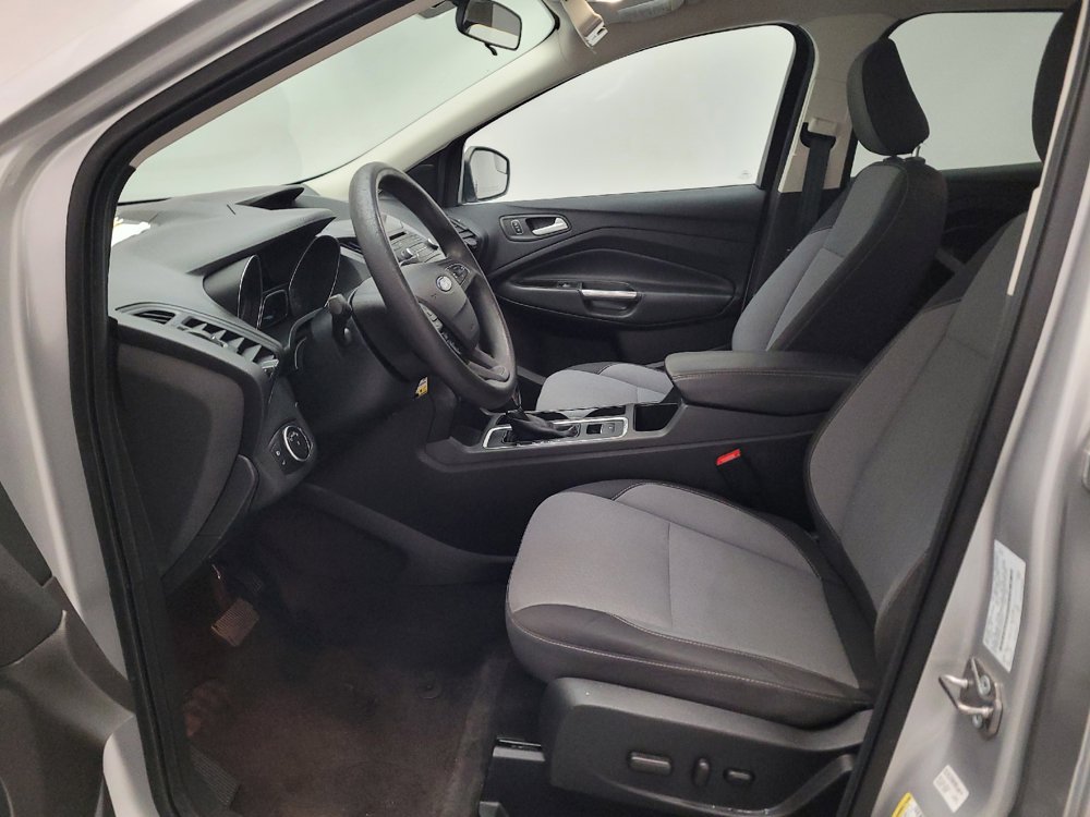 Used 2018 Ford Escape SE FWD image 17