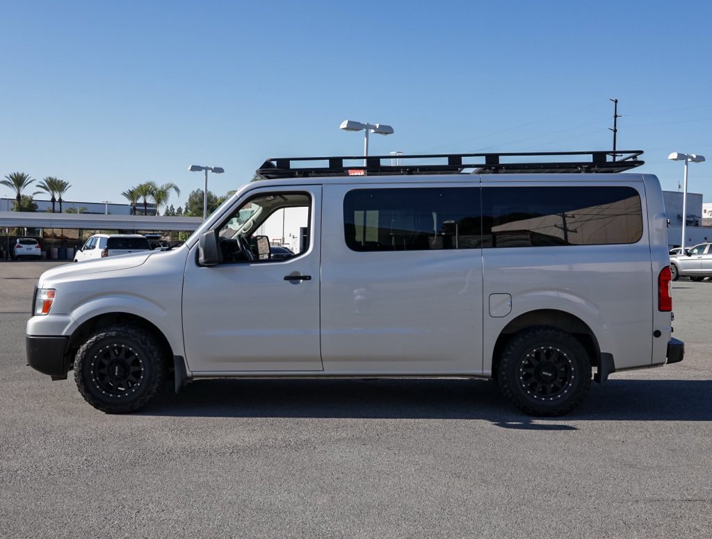 Used 2021 Nissan NV 3500 SL image 8