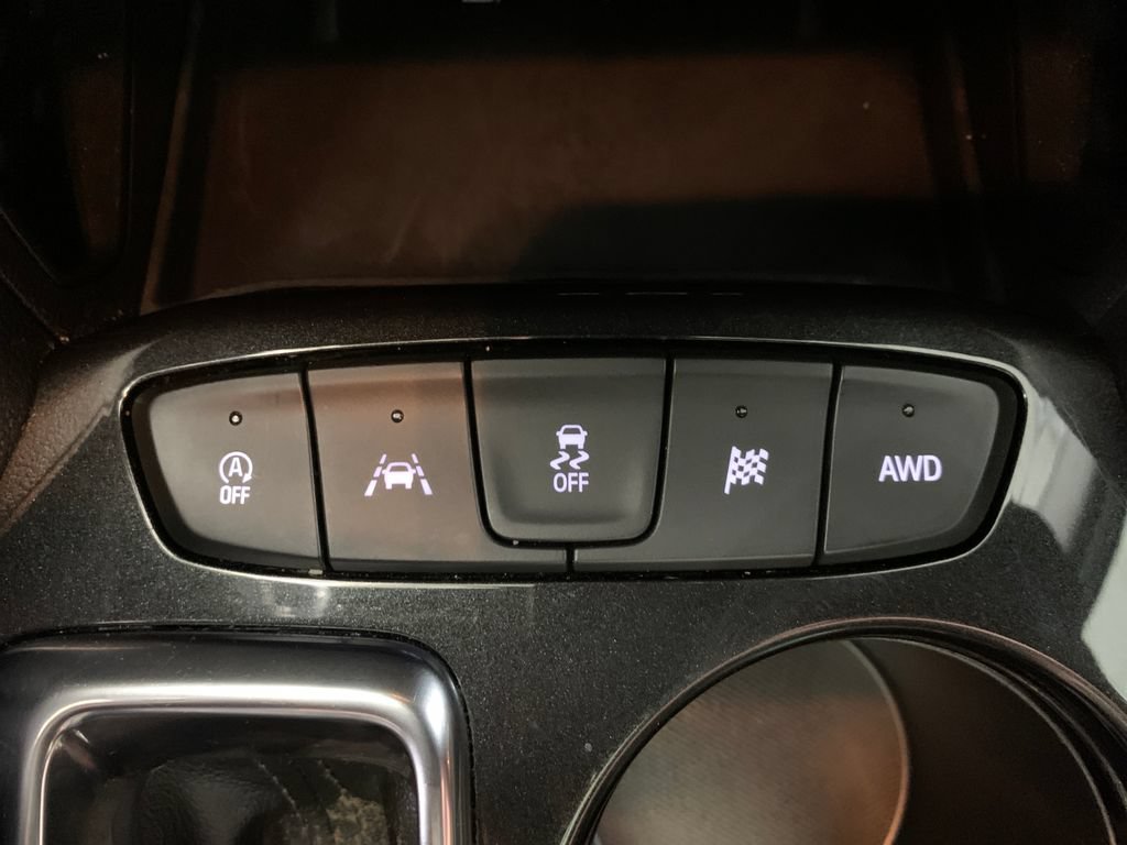 Used 2023 Chevrolet TrailBlazer ACTIV w/ Sun and Liftgate Package AWD/4WD image 31
